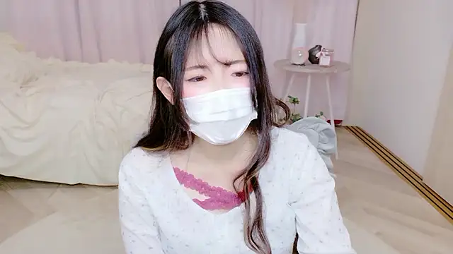 Satomi nn online show from 19, 4, 2026