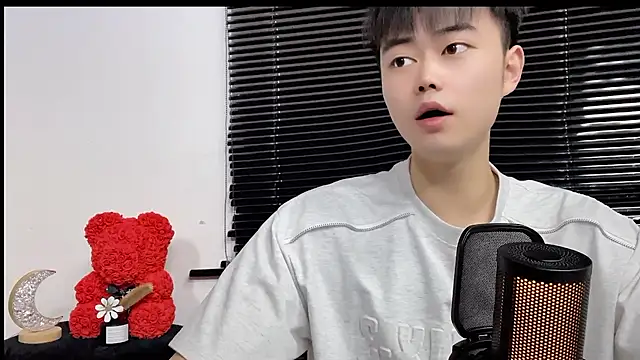 GUCCI-BOY1314 online show from 3, 5, 2026