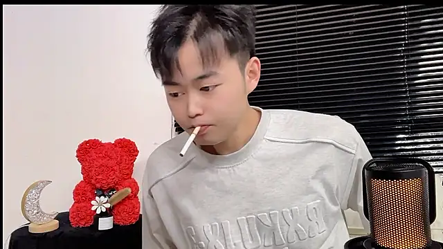 GUCCI-BOY1314 online show from 4, 5, 2026