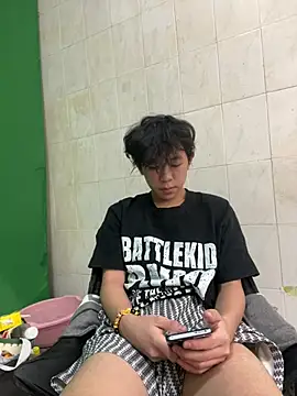 Snapshot of titi-999 chatting on 15, 7, 2026 titi-999 online show from 15, 7, 2026