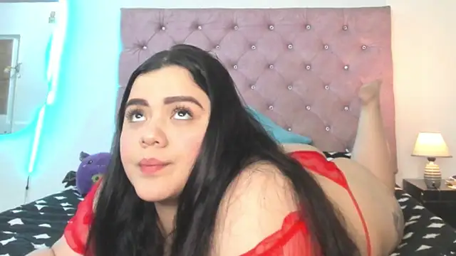 Snapshot of laurenlaine chatting on 11, 6, 2026 laurenlaine online show from 11, 6, 2026