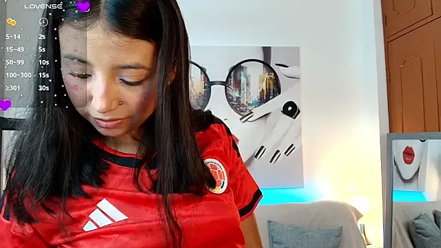 Luna Ferrer10 online show from 3, 7, 2026