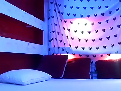 BellaNoirXXX online show from 19, 4, 2026