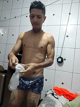 Snapshot of elchamogabotiktok chatting on 23, 4, 2026 elchamogabotiktok online show from 23, 4, 2026