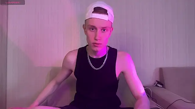 Travis Gracile online show from 19, 4, 2026