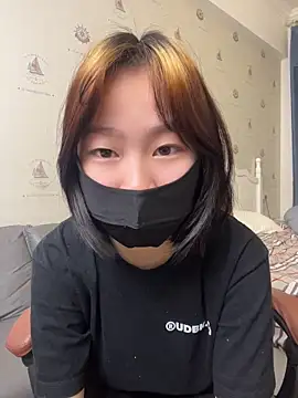 YouYou-999 online show from 10, 4, 2026