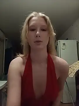 Snapshot of Tanya_Savel chatting on 11, 4, 2026 Tanya Savel online show from 11, 4, 2026