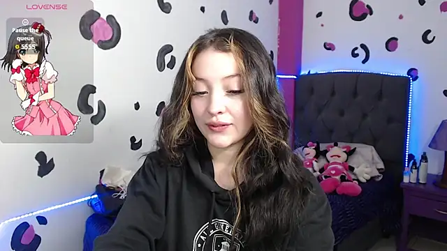 vero doll12 online show from 11, 6, 2026