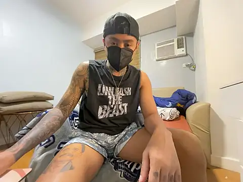 tattoo hottie online show from 19, 4, 2026