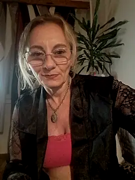 Blond lady czech online show from 18, 4, 2026