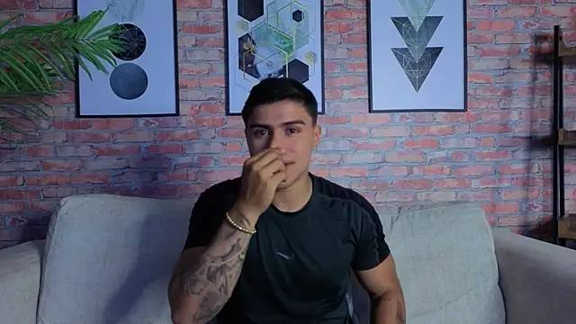 AARON SKYLON online show from 22, 4, 2026