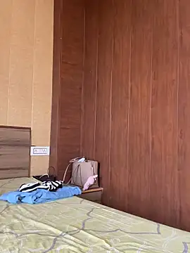 Snapshot of X_aurora67 chatting on 13, 4, 2026 X aurora67 online show from 13, 4, 2026