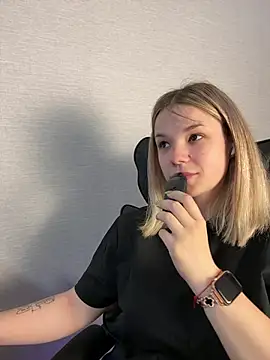 Snapshot of KimEvanss chatting on 28, 6, 2026 KimEvanss online show from 28, 6, 2026