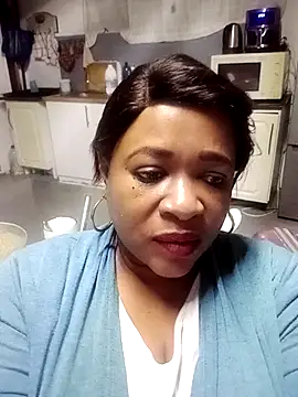 Snapshot of BUSTYQUEEN56_ chatting on 5, 5, 2026 BUSTYQUEEN56 online show from 5, 5, 2026