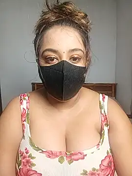 Suger Lips 99 online show from 13, 6, 2026