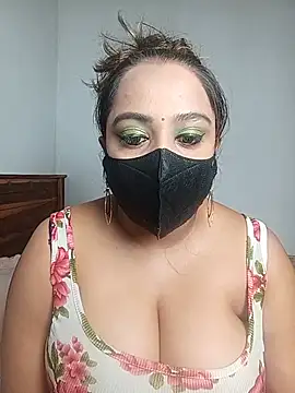 Suger Lips 99 online show from 22, 6, 2026