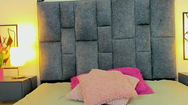 SophiaConor1 online show from 28, 4, 2026