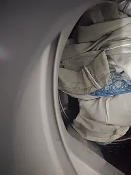 saur1221wjz online show from 18, 4, 2026