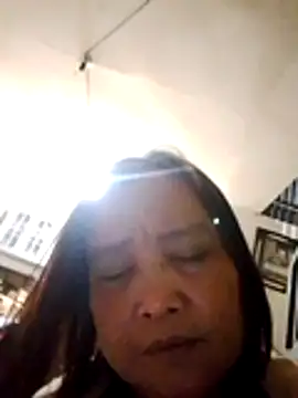 jeanyummytits online show from 2, 6, 2026