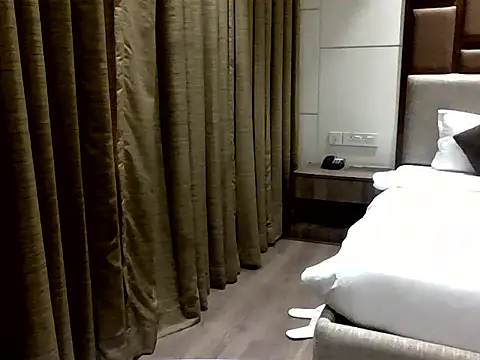 Snapshot of nikhil_s25 chatting on 12, 4, 2026 nikhil s25 online show from 12, 4, 2026