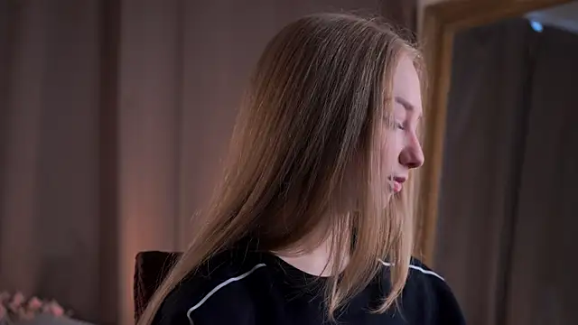 AlleneRhyner online show from 25, 4, 2026