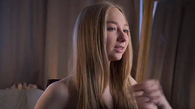 AlleneRhyner online show from 26, 4, 2026