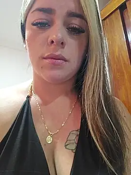 BriannaBunnyy online show from 25, 7, 2026