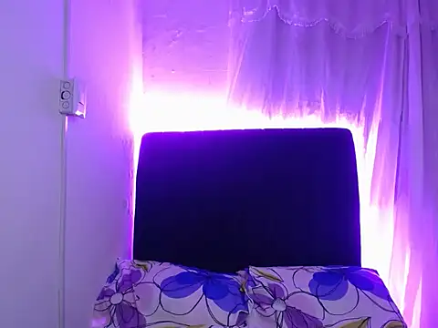 daira2006 online show from 21, 4, 2026