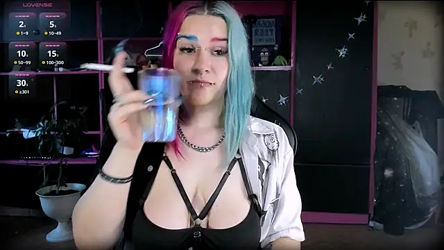 Neon Baddie online show from 28, 7, 2026