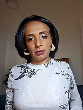 Nicole Sterling online show from 5, 5, 2026