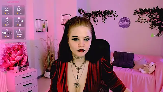 nikki kiss  online show from 8, 7, 2026