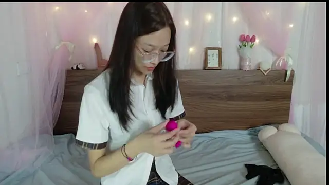 shy pink doll online show from 5, 8, 2026