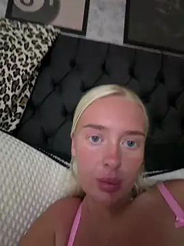 Snapshot of Vanillaheavennn chatting on 13, 7, 2026 Vanillaheavennn online show from 13, 7, 2026