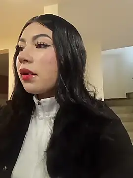 Snapshot of Emiily__Evans chatting on 14, 4, 2026 Emiily Evans online show from 14, 4, 2026