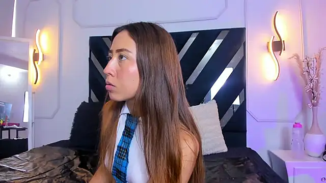 Molly Sweet   online show from 17, 7, 2026