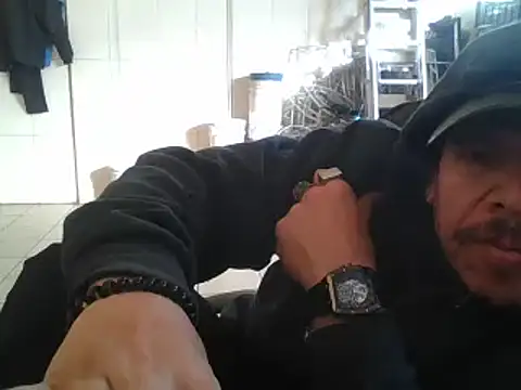 Snapshot of Oskr2024XXX chatting on 18, 12, 2024 Oskr2024XXX online show from 18, 12, 2024