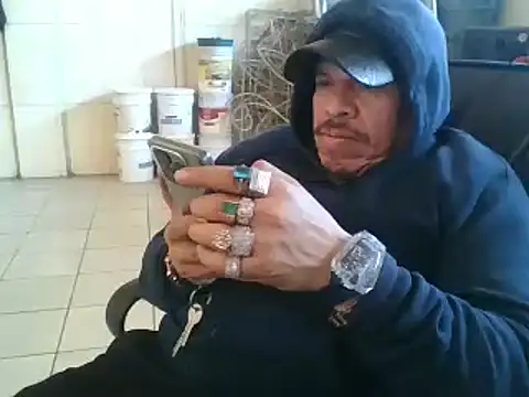 Snapshot of Oskr2024XXX chatting on 5, 1, 2025 Oskr2024XXX online show from 5, 1, 2025