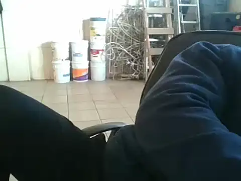 Snapshot of Oskr2024XXX chatting on 5, 1, 2025 Oskr2024XXX online show from 5, 1, 2025