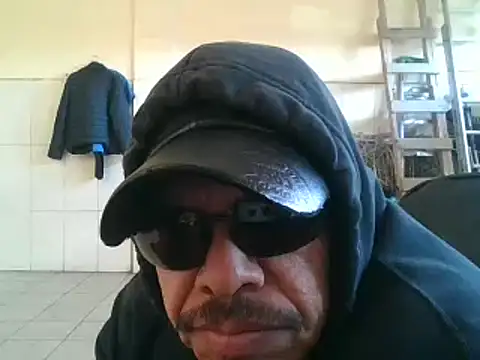 Snapshot of Oskr2024XXX chatting on 11, 1, 2025 Oskr2024XXX online show from 11, 1, 2025