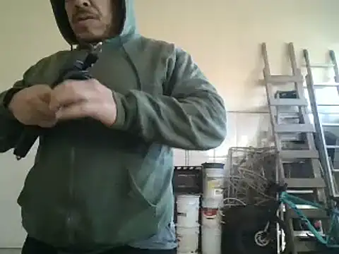 Snapshot of Oskr2024XXX chatting on 9, 2, 2025 Oskr2024XXX online show from 9, 2, 2025