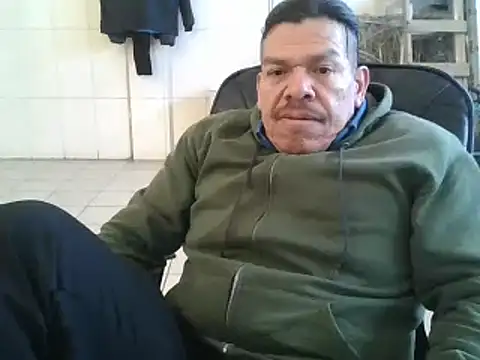 Snapshot of Oskr2024XXX chatting on 12, 2, 2025 Oskr2024XXX online show from 12, 2, 2025