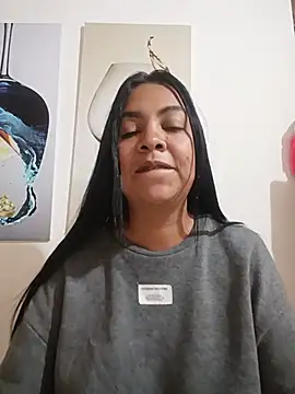 Silvana2927 online show from 21, 7, 2026