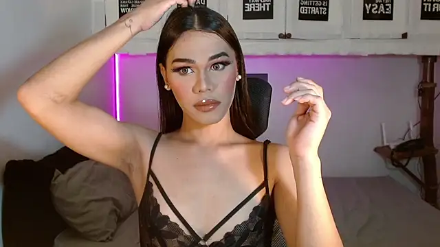 MollyButcher online show from 12, 5, 2026