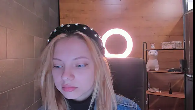 EmmaaMcDon online show from 26, 4, 2026