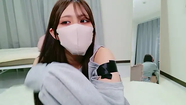 yua chan0 online show from 23, 4, 2026