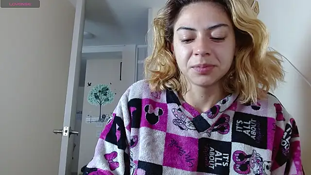 Snapshot of aprildumont chatting on 11, 7, 2026 aprildumont online show from 11, 7, 2026