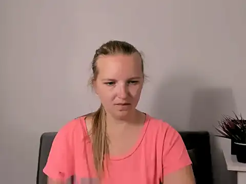 Snapshot of RoseTeacherX chatting on 16, 6, 2026 RoseTeacherX online show from 16, 6, 2026