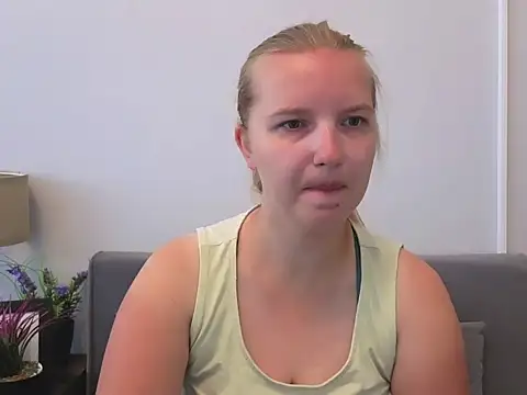 Snapshot of RoseTeacherX chatting on 22, 6, 2026 RoseTeacherX online show from 22, 6, 2026