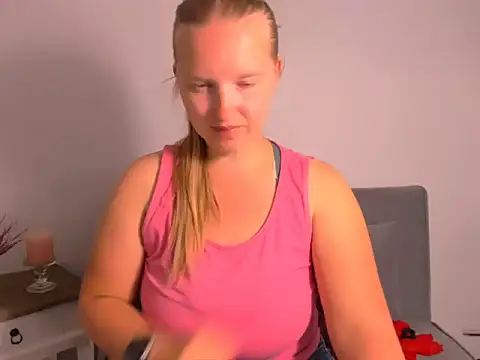 Snapshot of RoseTeacherX chatting on 28, 7, 2026 RoseTeacherX online show from 28, 7, 2026
