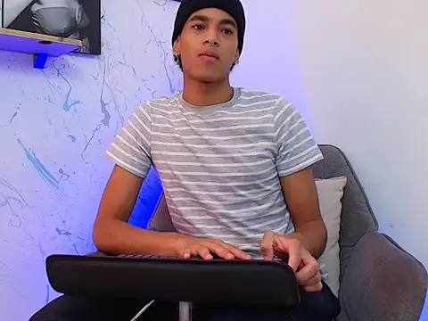 Gabriiel maddox online show from 15, 4, 2026